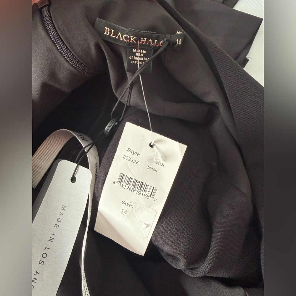 Black Halo Classic 3/4 Sleeve Jackie O Sheath Dress - Picture 7 of 7